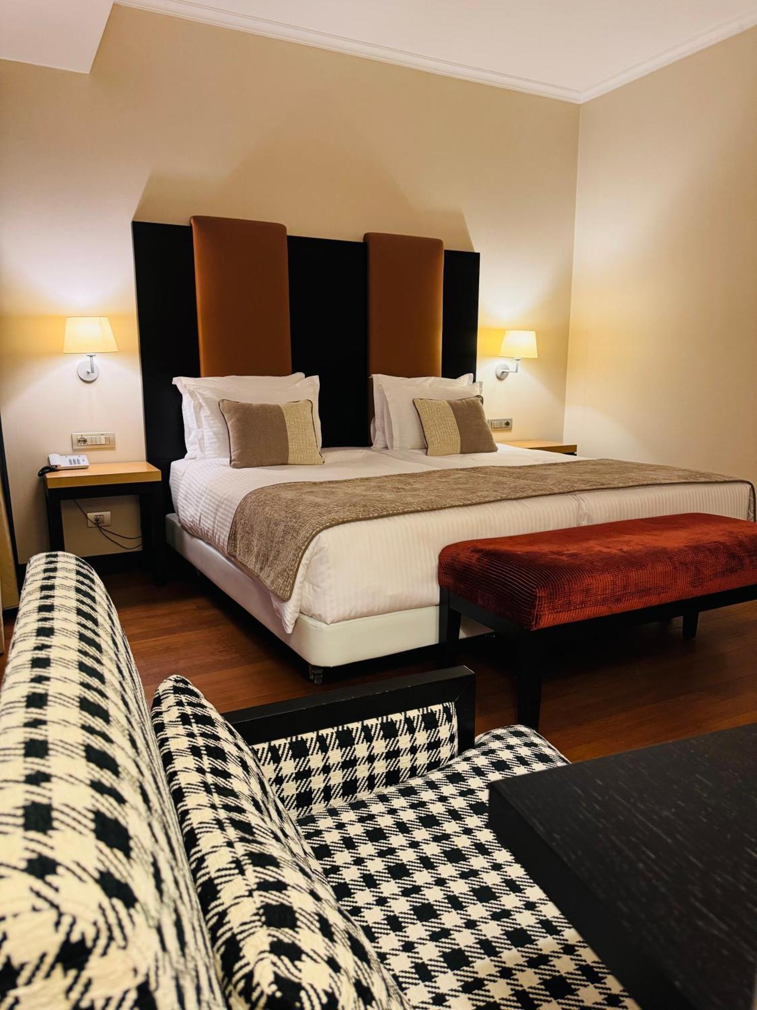 Hotel Rivo Timisoara Exterior photo