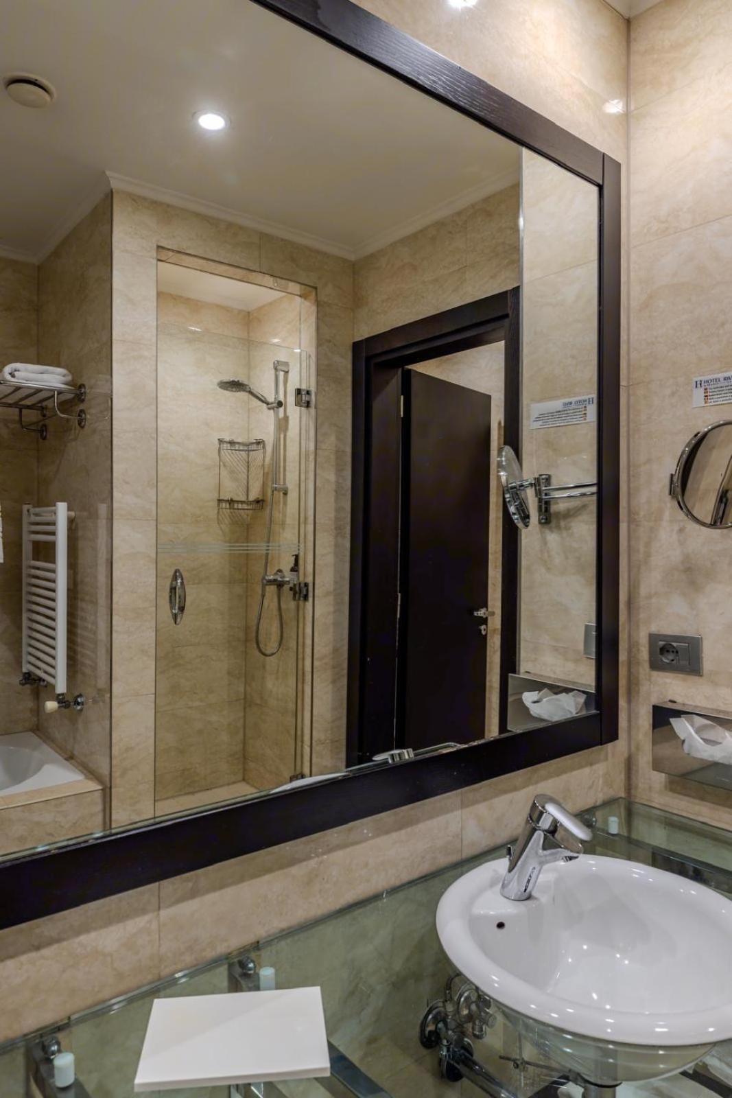 Hotel Rivo Timisoara Exterior photo